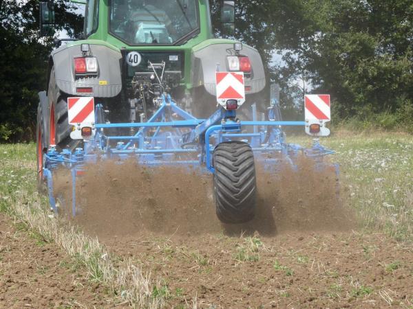 Déchaumage 7cm Lemken