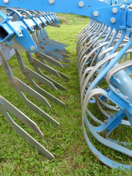 Lemken Rubin 12 - peigne nivellement