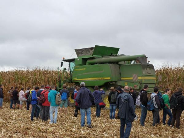 John Deere W